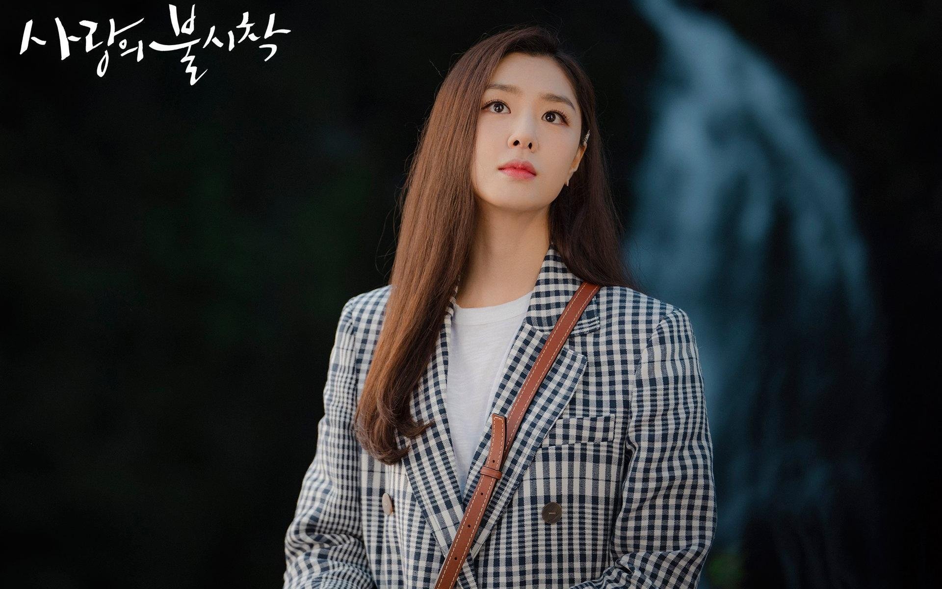 爱游戏官网下载-“缆绳滑水：东桃花岛赛场极速挑战，观众激情四射”